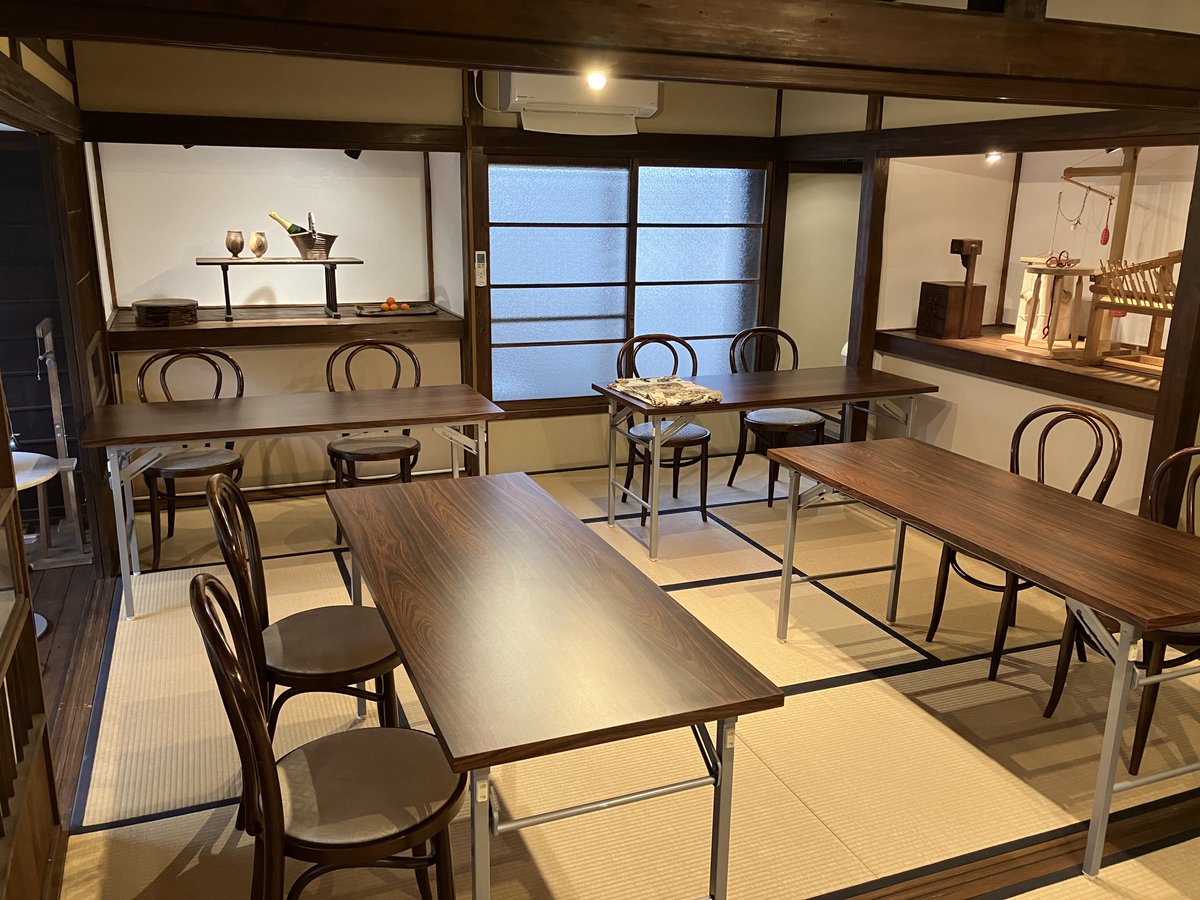 聖地開催の「ぼっち・ざ・ろっく！」オンリー「ぼっち・ざ・ほーむ！」
7月20日(日)開催します！
金沢八景駅前の古民家で開催という初めての試みですが、よければぜひこの個性ある即売会にご参加ください！
写真はサークルスペースのイメージです。(本番はもう少し間隔広くなります)
#ぼざほー