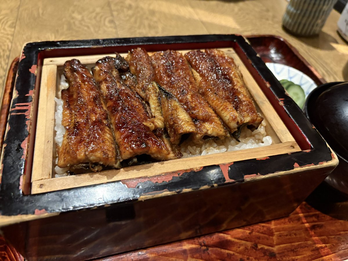 今日は両親の結婚30周年お祝いday
色々喜んでもらえたようで良かった。
30年一緒にいるってマジで凄いなと、畏敬の念マックス