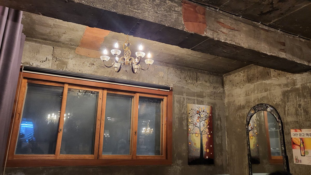 오랜만에 아도반 냠냠 시리즈✨️
3월 공연 뒷풀이 겸 오랜만에 만나서 야무지게 냠냠
양도 많고 분위기도 좋다다😎