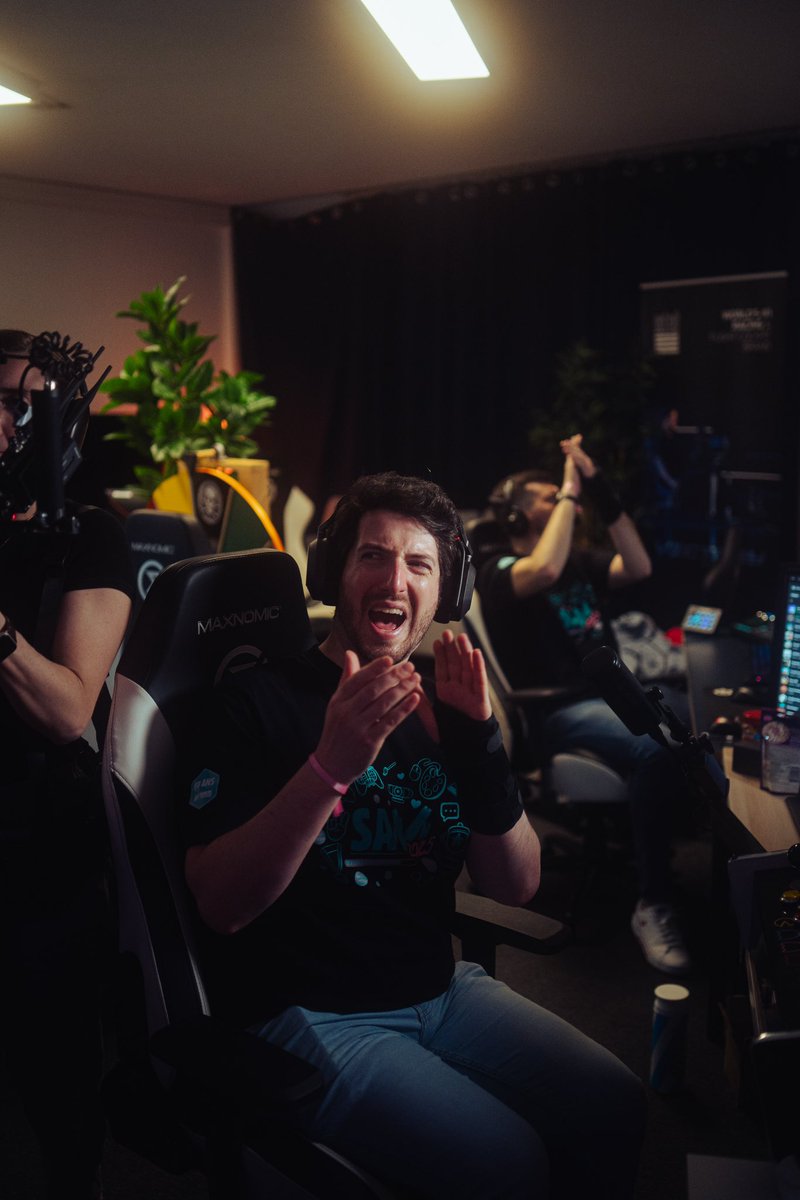 C’est reparti pour le jour 2 de #SAM2025 ✅💚 

Twitch.tv/streamagainstm…