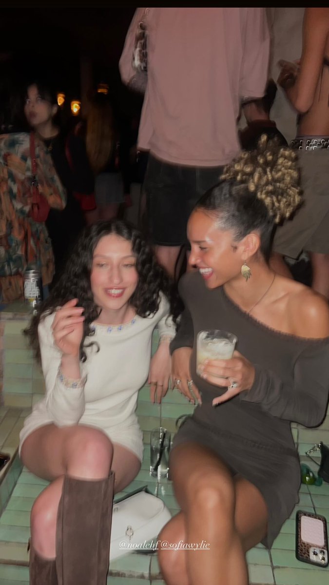 📸| Sofia Wylie with Noa Fisher via G. Hannelius Instagram Stories