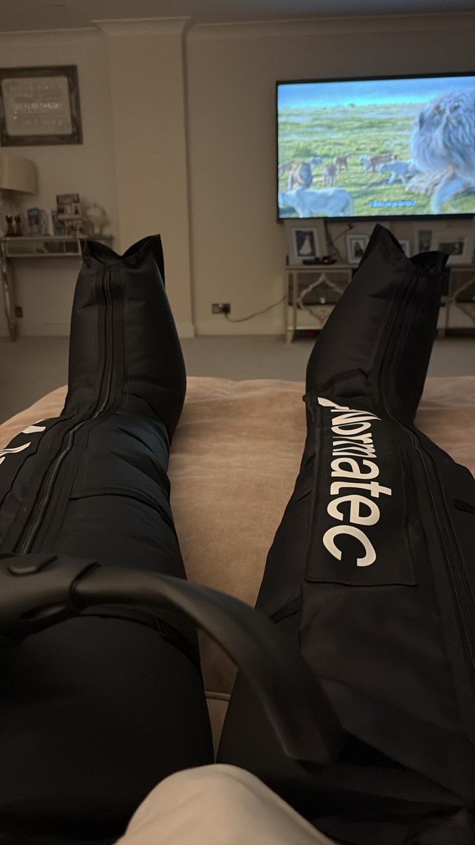 Congratulations to Erith Town’s u23 Manager <a href="/marcpetters/">Marc Petters</a> running half marathon a day in March for <a href="/TommyCrushFDN/">TommyCrushFoundation</a> &amp; #HudsonTheSuperHero raising over 8k so far 👏🏾🦿🔋