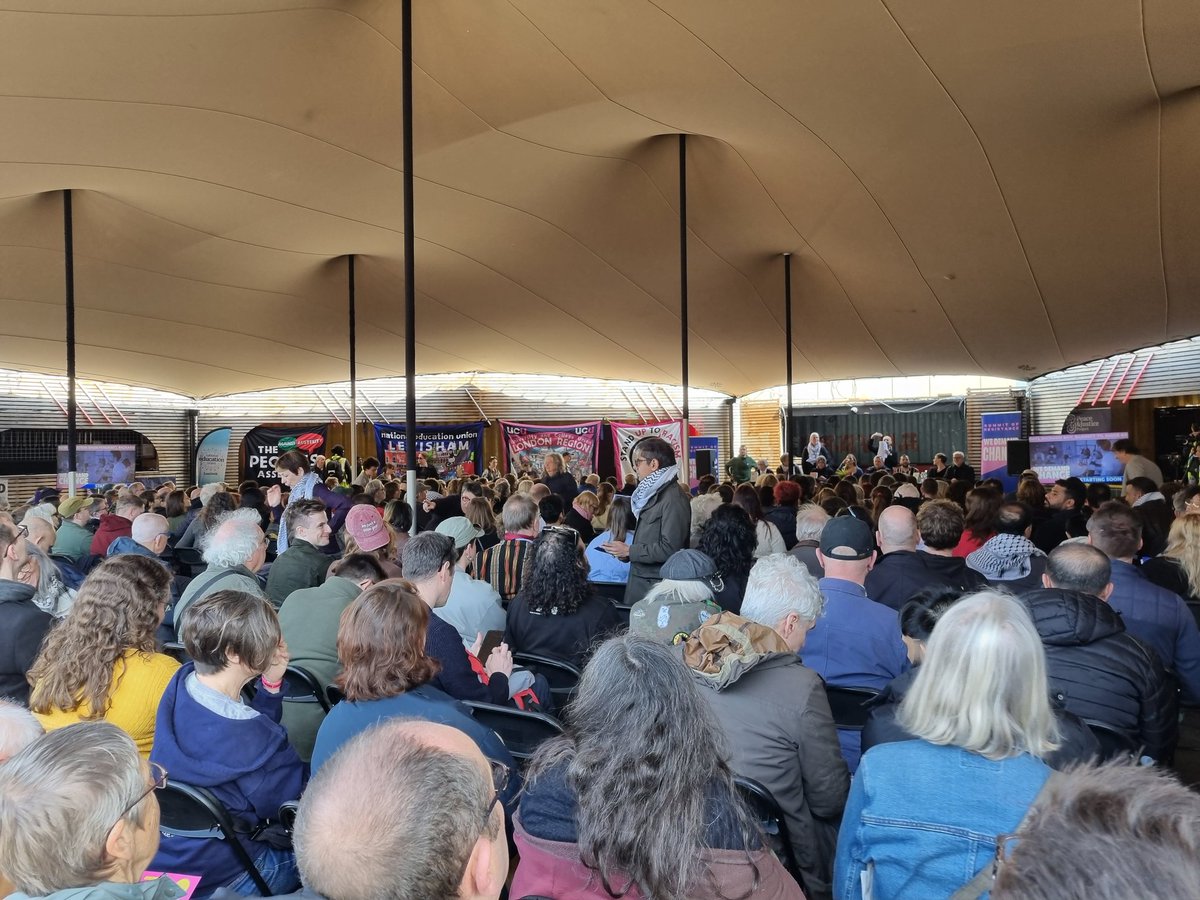 Countdown to the opening rally... Full tent and many more in the queue outside! 🔥🚀 2100 advance tickets sold 🎟✊️

#WeDemandChange #SummitofResistance