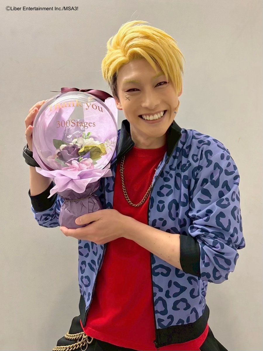 💐㊗️出演数200&300公演達成💐 いつもMANKAI STAGE『A3!』の応援