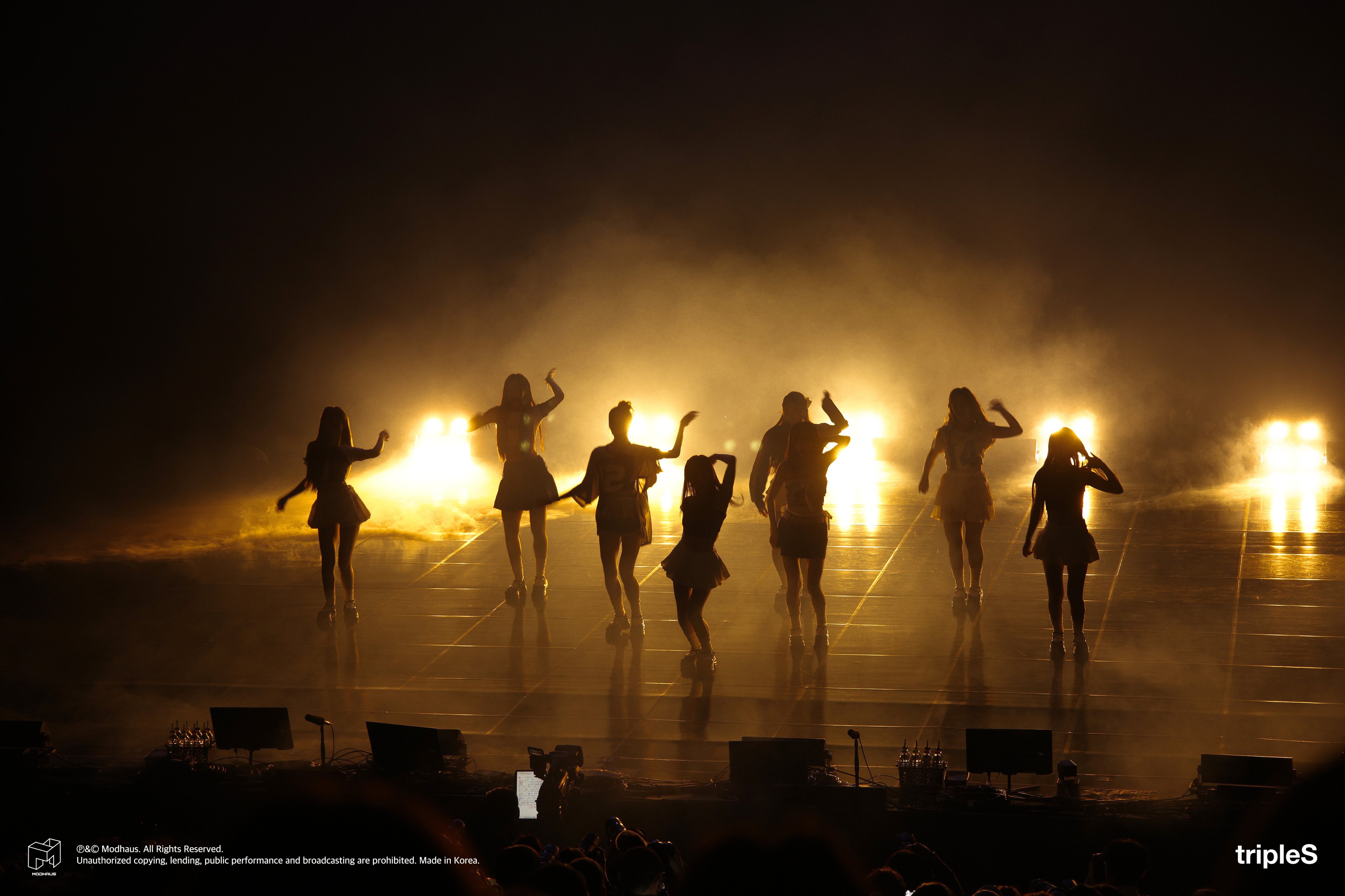 GnNJcdfaQAATxeJ?format=jpg&name=4096x4096