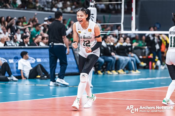 lozo1ista's tweet photo. THANK YOU, ANGEL CANINO!💚🏹

#UAAPSeason87 https://t.co/6TGCYPaIij
