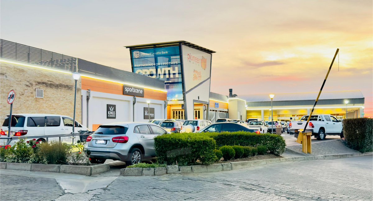 No big weekend starts without a stop at the nation’s premier shopping destination! Swing by #PioneerMall today for all your household essentials, winter wardrobe must-haves, and fun weekend treats—before you head out or nestle in.
#ShopAtPioneer #autumnvibes