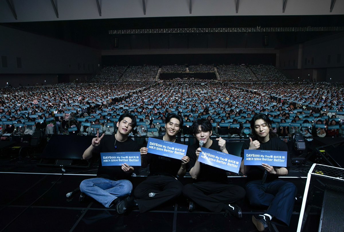 [ #DAY6_BEHIND ]

마이데이는 우리의 산소호흡기｡｡예요｡𖦹°‧
서로가 있어서 언제나 Better Better .ᐟ

#DAY6 #데이식스
#DAY6_3RD_WORLDTOUR
#FOREVER_YOUNG
#Band_Aid
#녹아내려요