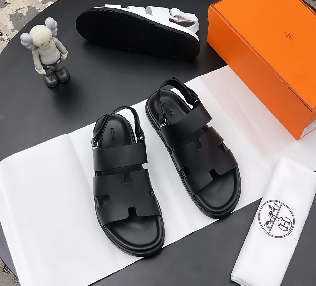 ChiwearsStore's tweet image. *

*#NotTheRegular* 

HERMES - PAM

*SIZE: 40-46*

(Comes with complete packaging)

(_N:B Price is subject to change depending on the current exchange rate)