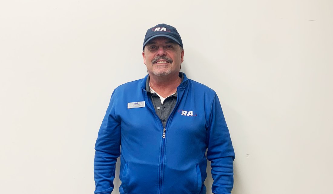 RACentreOttawa's tweet photo. The RA Centre is proud to host a diverse range of sports leagues year-round! 🤝

We spoke with Mark Fish, Manager of Sports Leagues &amp; Operations, about his 25 years running and managing leagues at the RA! 🙌

Read the FULL story at https://t.co/sU42tz9csl!

#RACentre https://t.co/F7AwqRLg29