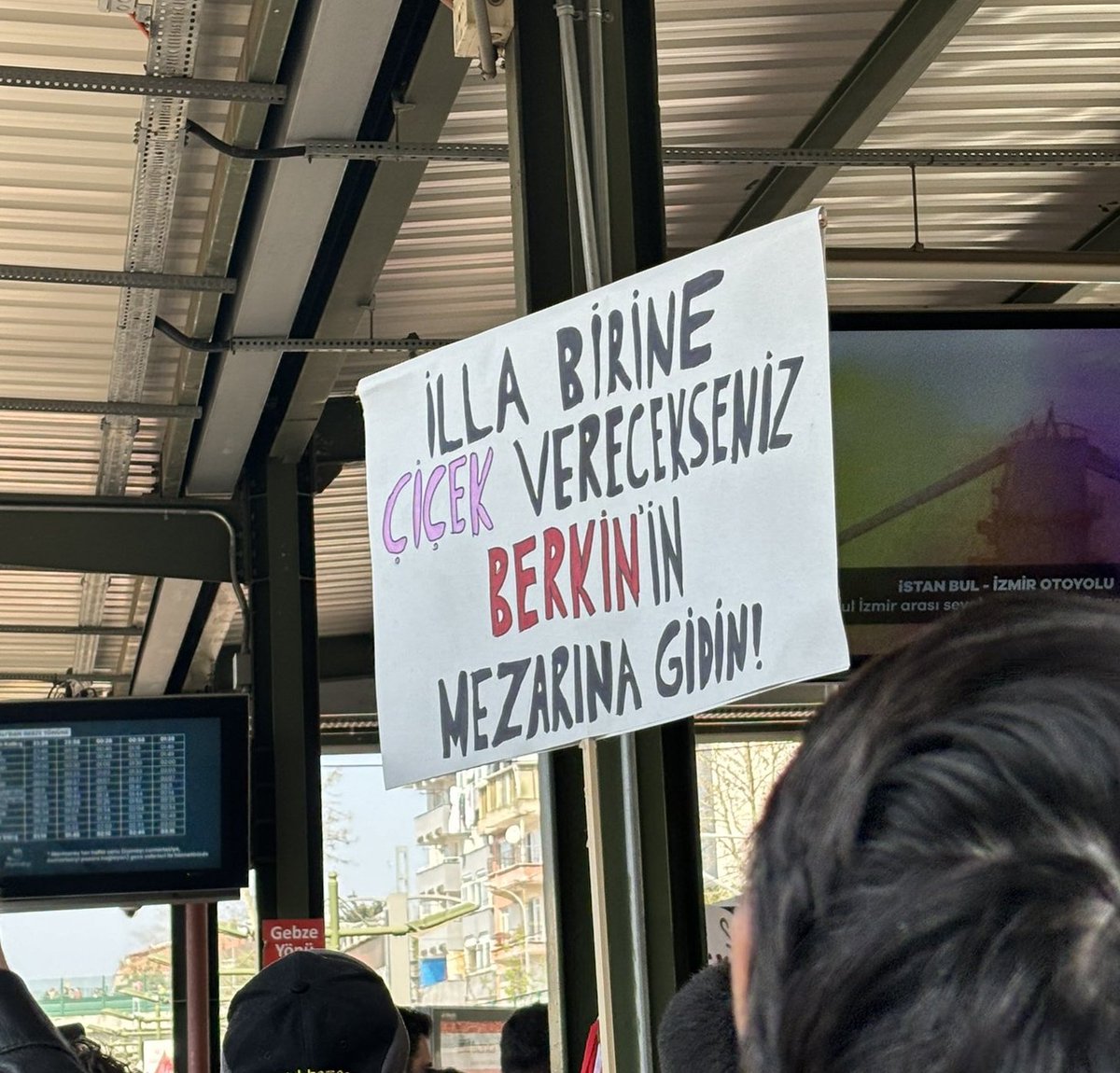 biidirenistir's tweet photo. POLİSİN ÖLDÜRDÜĞÜ
BERKİN ELVAN. https://t.co/F8f10OaQ0n