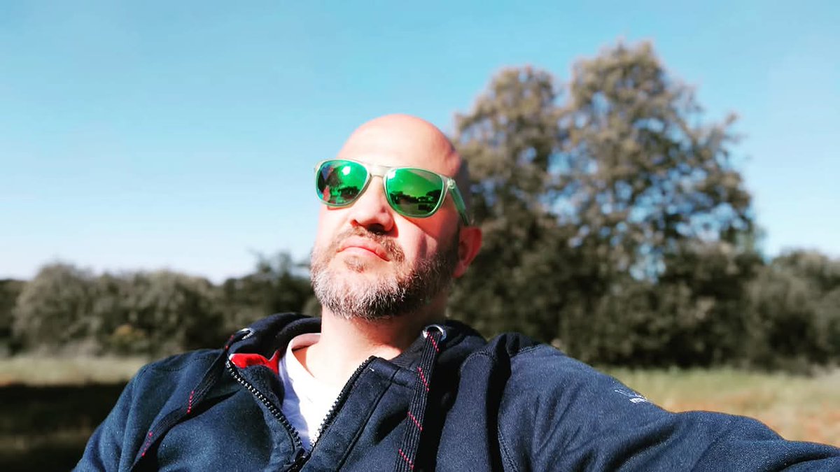 raul_detena's tweet image. No es la lluvia ni el mal tiempo el que condicionan tu estado de ánimo, sino la intensidad con la que brilla tu Sol Interior. ¿Qué tiempo hace por dentro?

Sí, además, el día resplandece ahí afuera, pues genial!!!

#ReflectionTime #SolInterior