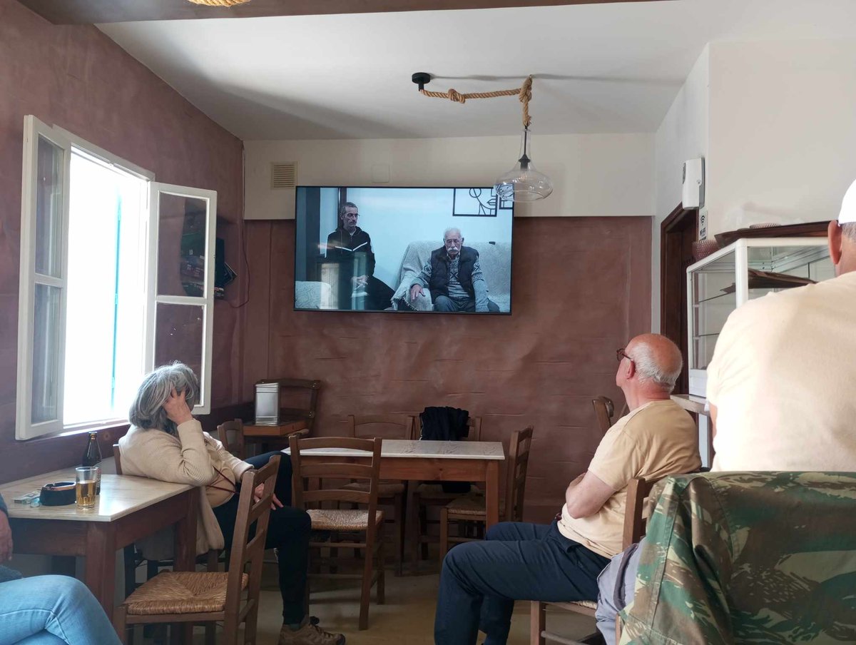 Λίγες φωτογραφίες από την πρώτη μέρα του 2ου Σχολείου Ξερολιθιάς!!! Μετά από το χτίσιμο, έγινε και η προβολή των δύο τελευταίων ντοκιμαντέρ στο καφενείο του Μεγάλου Χωριού. Σας ευχαριστούμε όλους και όλες και τα λέμε αύριο για περισσότερο χτίσιμο!!! #ΠέτραΤήλος