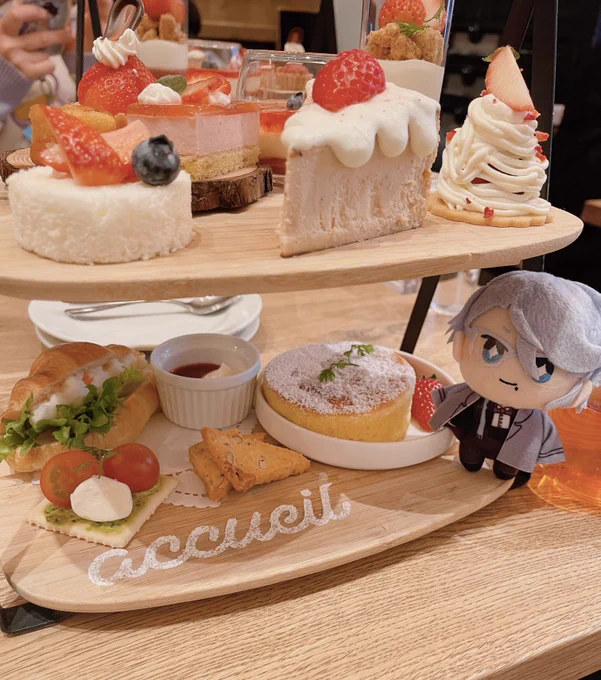 イチゴ×チーズだよアズぬい 