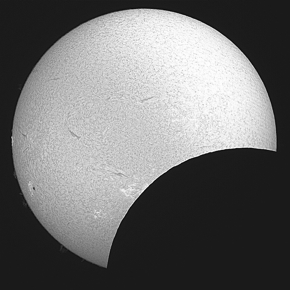 Eclipse Solar parcial visto desde #Carbajo #Cáceres #Extremadura 🌞🌕💚🤍🖤
<a href="/CI_TajoInternac/">Tajo Internacional - Centro de Interpretación</a> <a href="/extremadura_tur/">Extremadura Turismo</a> <a href="/Turismo_DipCC/">Turismo Provincia Cáceres</a> <a href="/DiputacionCC/">DiputacionCC</a>