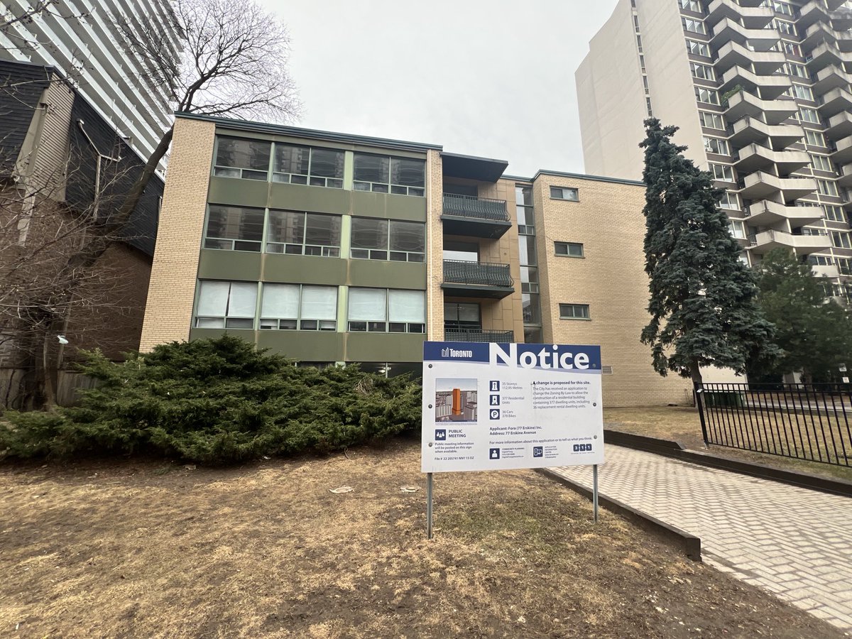 thejeffbrooke's tweet image. Sad to see another perfectly-good, retro cool building in Toronto being torn down to make room for more concrete boxes in soulless towers. @nvtsmall