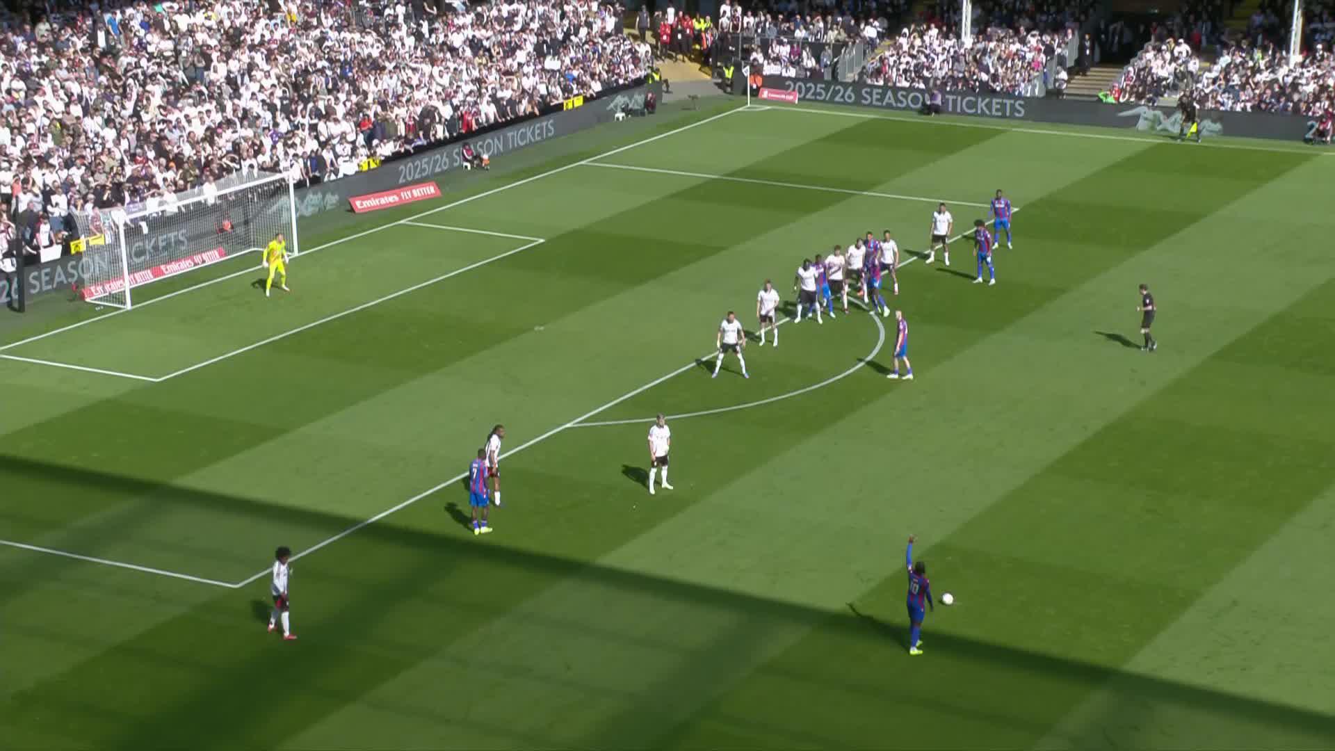 Jefferson Lerma with an unbelievable effort for @CPFC, but he's denied by the woodwork 😱#EmiratesFACup