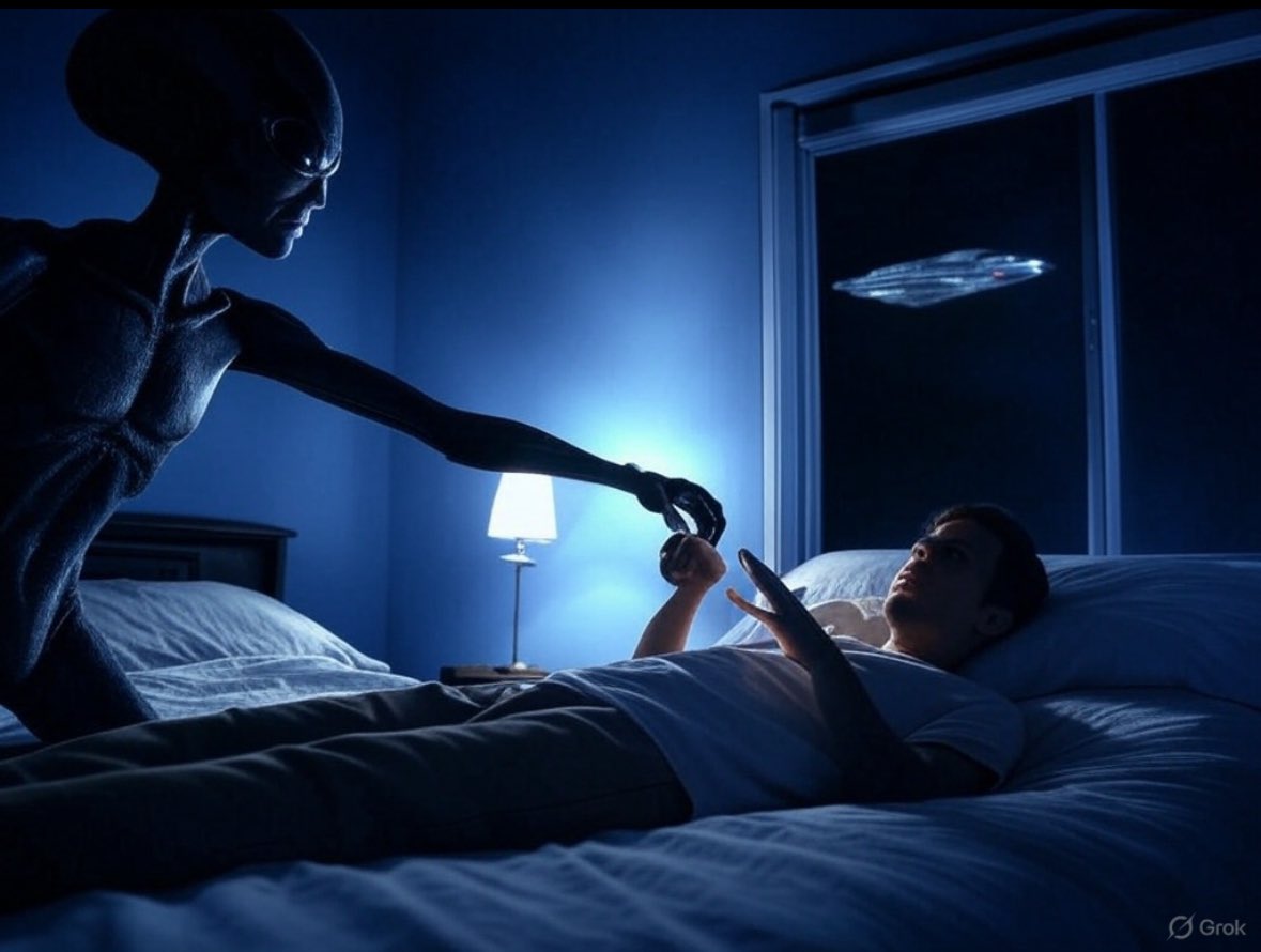 PrjctBlackl1ght's tweet image. Over 3 million Americans claim to have been abducted by aliens.

Most report:
•Waking up paralyzed
•Missing time
•Telepathic contact
•Strange marks or implants

Can they all be hallucinating?

#AlienAbduction #CE4