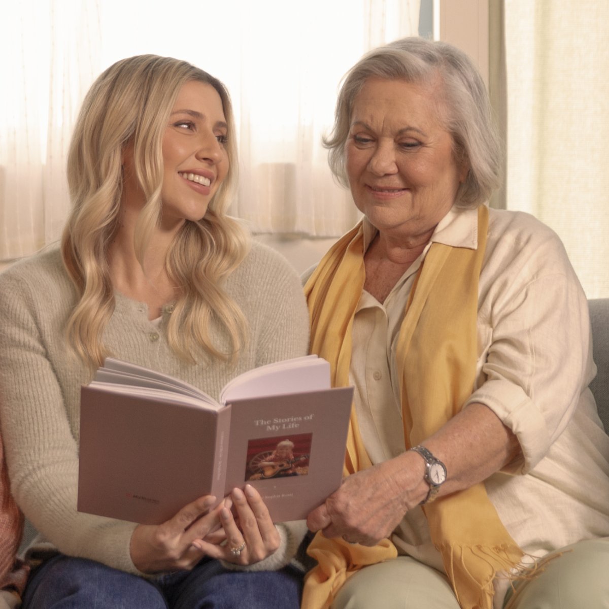 MyHeritage's tweet image. Every mom has a lifetime of stories — some you’ve heard, many you haven’t. 💐
With MyStories by MyHeritage, she’ll answer one question a week that becomes a keepsake book to treasure forever.
🎁 25% off here → brnw.ch/21wRETM
#MyStories #FamilyLegacy