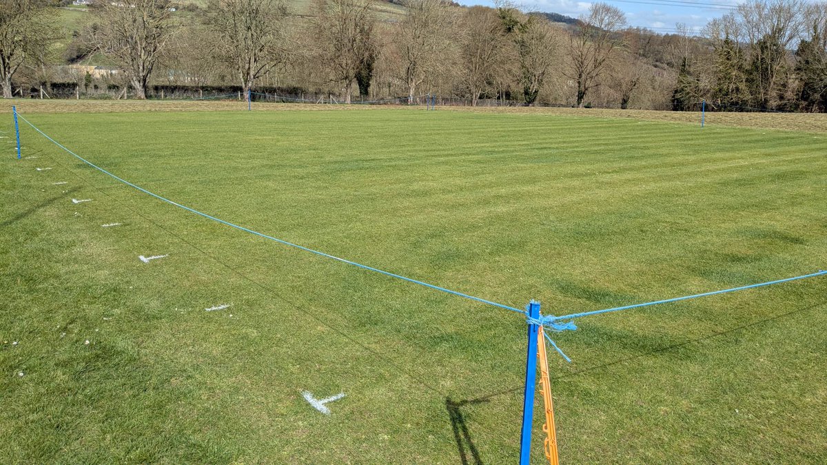 BathfordCC's tweet photo. Before &amp; after … kudos to everyone who’s transformed our square and outfield, especially our volunteer groundsman Steve Hunt https://t.co/b2eoA3HeQl