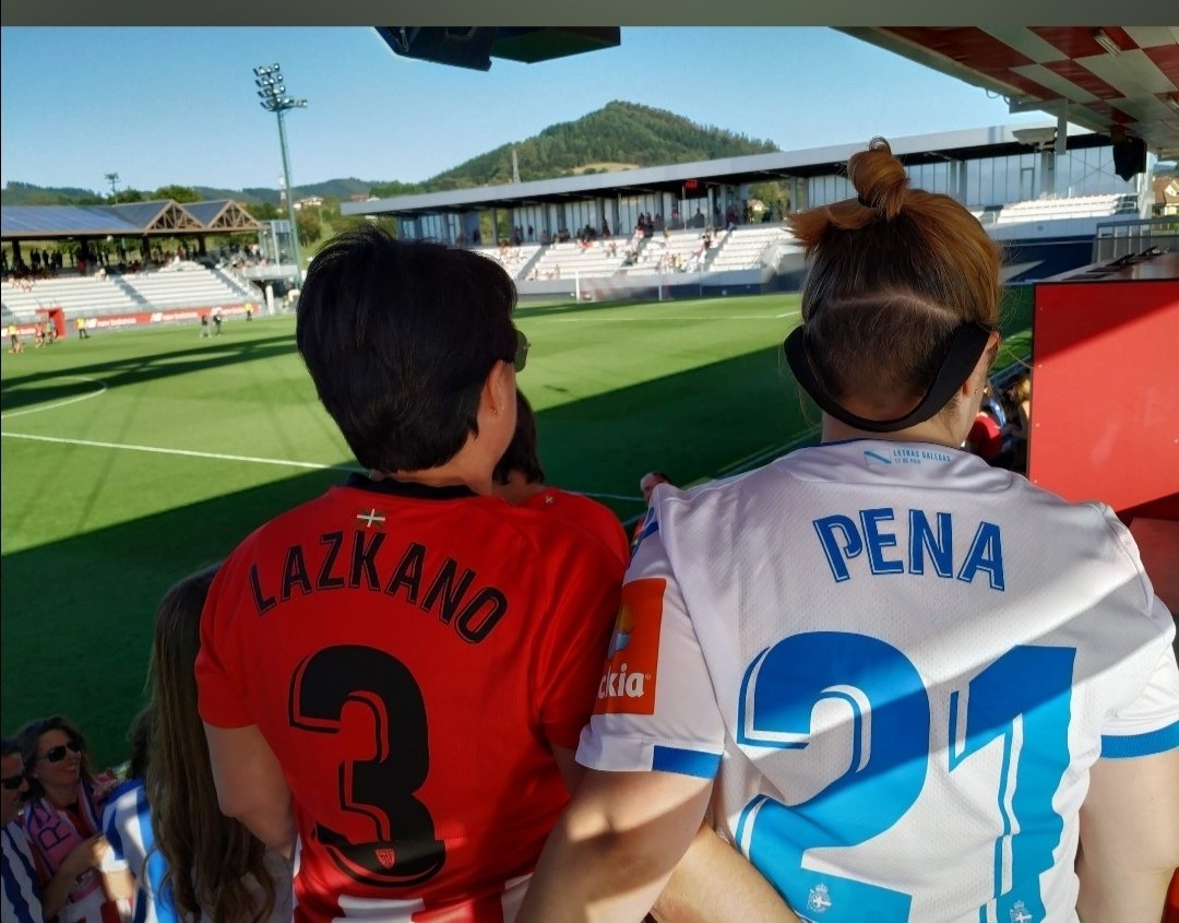 24H #Lezama esperadísimo <a href="/AthleticClubFem/">Athletic Club</a> d mi mujer VS mi <a href="/RCDeportivoFem/">Dépor ABANCA</a> foto la primera visita, 2firmamos el resultado,keremos muchos + #LigaF Aunque estoy un poco escacharrada🧑‍🦽mi ADN BLANQUIAZUL está OK <a href="/Evadios_8/">Eva Dios</a> me reglas tu camiseta🤩2029 y +q la luciría está socia1373💪