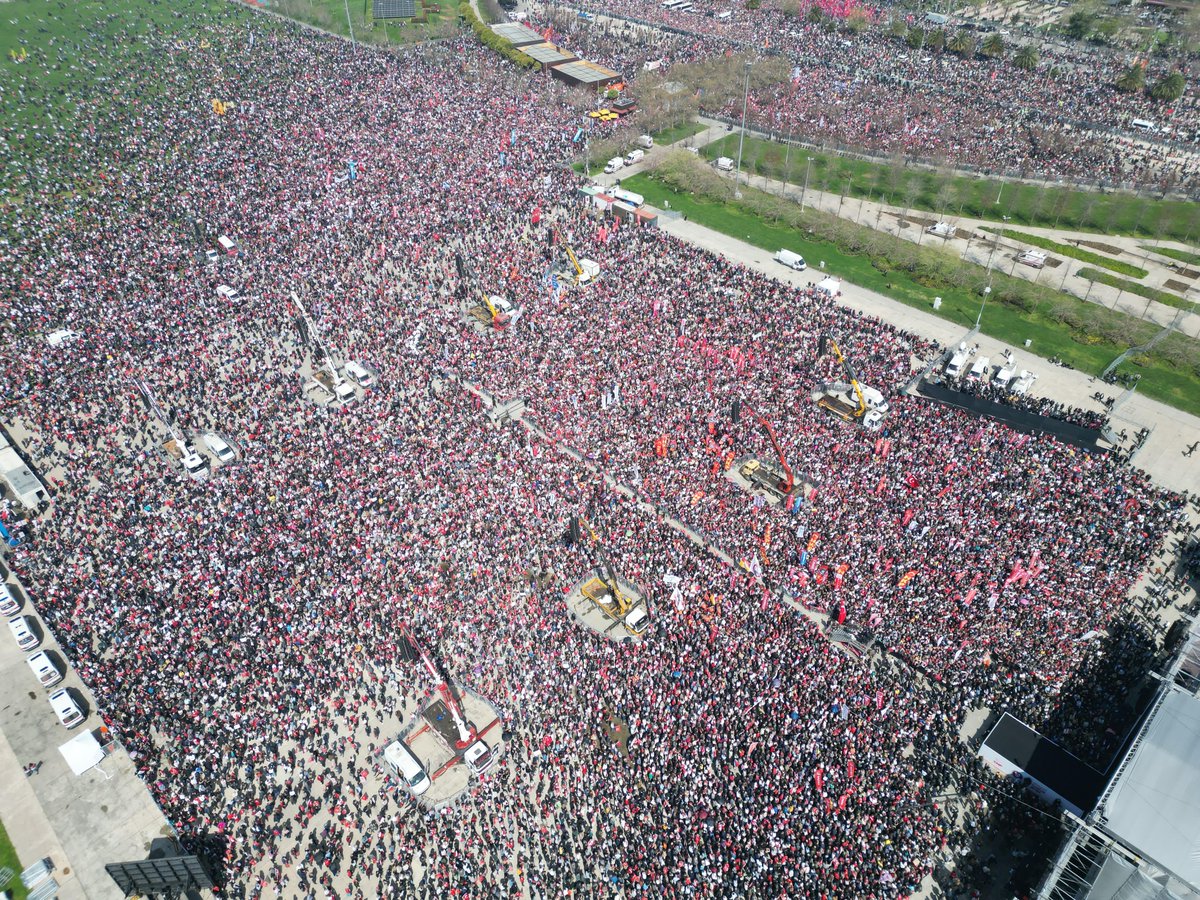 Maltepe gerçekleştirilen İmamoğlu'na Özgürlük Mitingi'nin havadan görüntüsü  gazeteoksijen.com/turkiye/chpden…