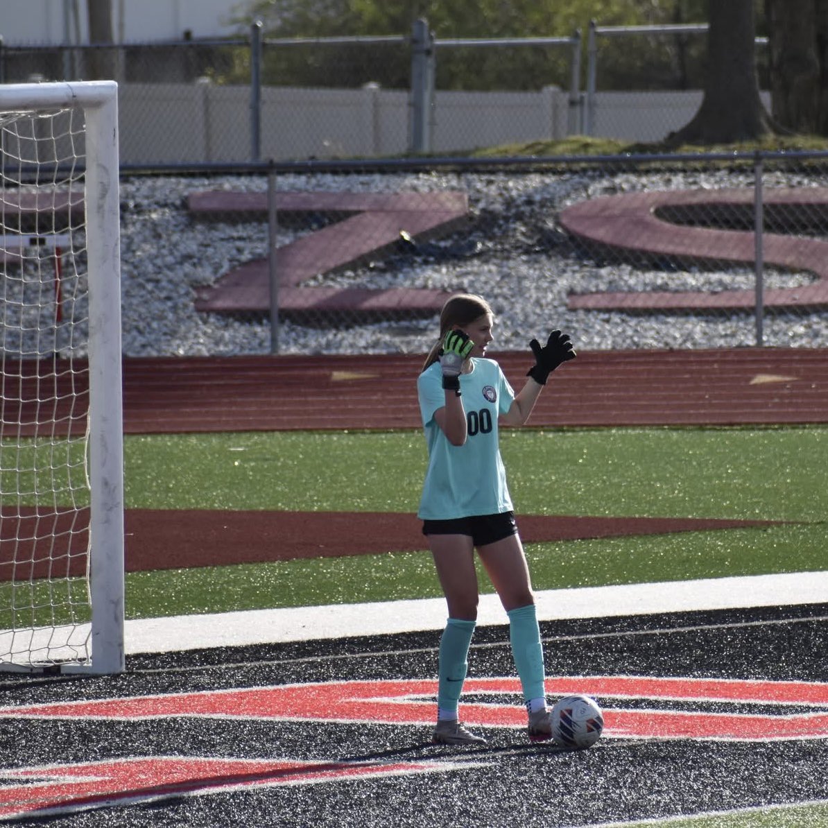 My high school year started w/2 #JV games. One W &amp; one L. Both games enjoyable. Lots of saves in one &amp; lots of distribution in the other.

My goal is to work, improve. &amp; play every game on any team they let me!

<a href="/FZS_Soccer/">FZS Girls Soccer</a> #Keeper <a href="/ImYouthSoccer/">ECNL/GA/Recruiting/College Soccer</a> #outworktheroom #freshmanyear