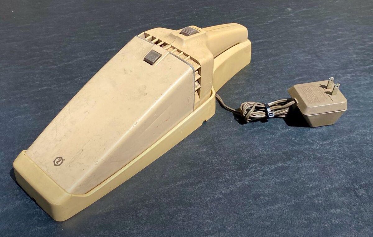 Ilovenostalgia's tweet image. What is this called?