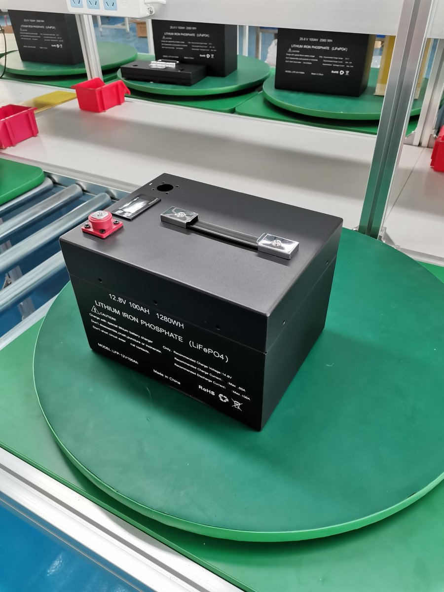 cindyhid's tweet photo. 👏 Good news!At the request from one of our regular customers, the 12.8v 100ah lifepo4 battery's metal shell was changed to ABS plastic shell, and the cost dropped a lot...
#lithiumbattery 
#lithiumionbattery  #batterypack #Lifepo4 #battery 
📱 MP/Whatsapp: +86-13727008595 https://t.co/MPFqRRBfUA