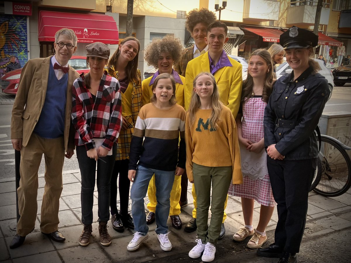 SHerrgard's tweet photo. Tack alla som kom till dagens föreställning av LasseMajas Detektivbyrå och Musikmysteriet på @teaterbristol där jag spelar Lasse. 

#lassemaja #teater #komedi #musikal #bristol #teaterbristol https://t.co/1KgSt8kRoG