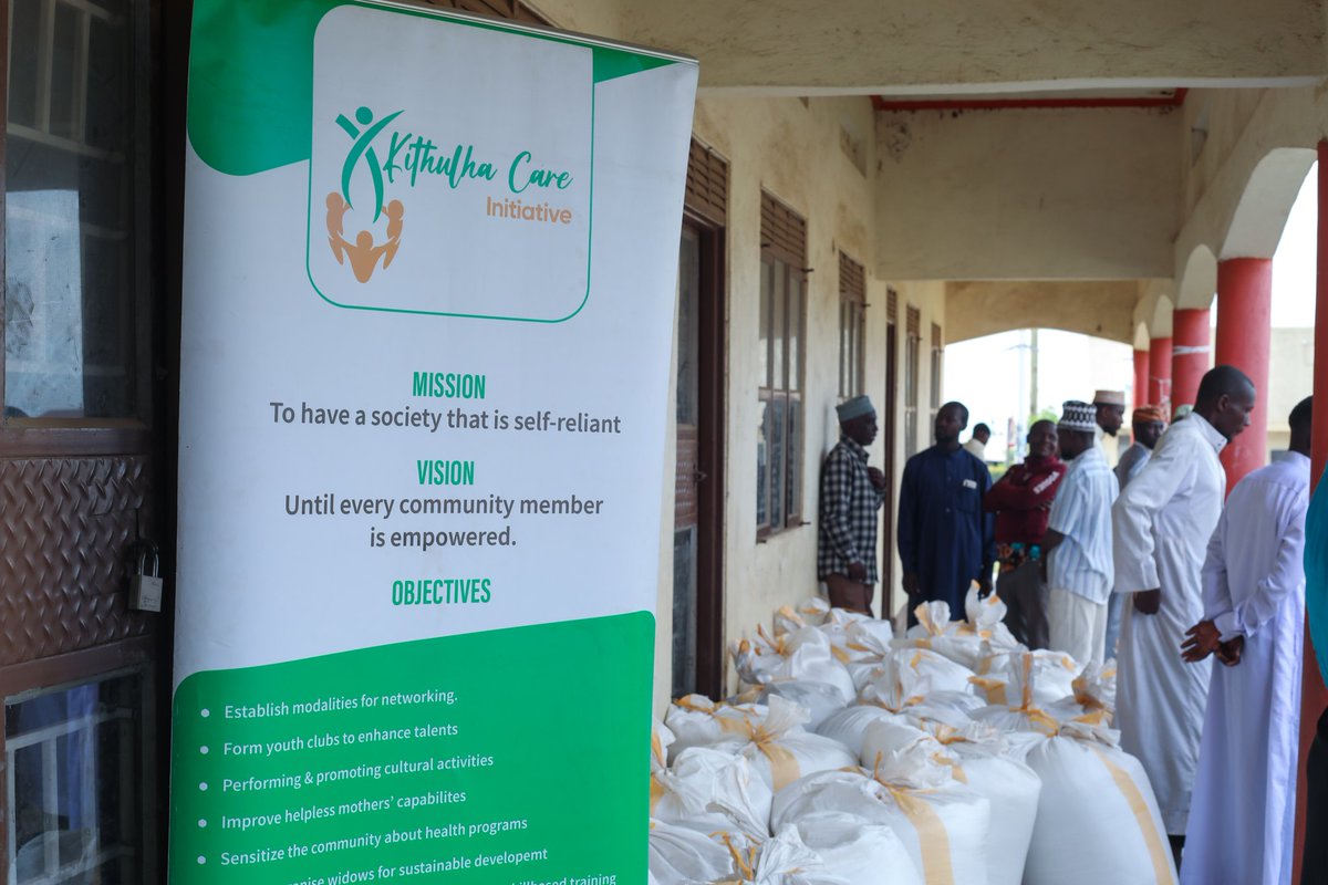 Kithulha_Care's tweet photo. We had a truly heartwarming and humbling experience yesterday as we handed over 2.6 tons of Rice to our Muslim brothers &amp; sisters in Kasese Municipality who will be celebrating Eid El-fitr to mark the end of the Holy month of Ramathan. 

#KithulhaCares
#Ramathan2025
#EidMubarak https://t.co/IQH4J3q5Y7