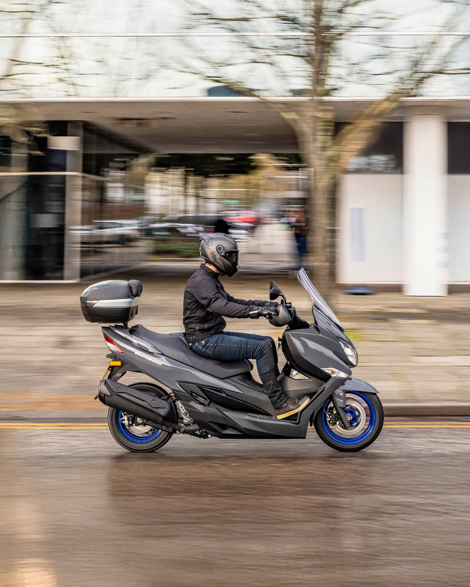 SuzukiBikesUK's tweet image. The complete commuter package made even better! 

Secure your free commuter pack for our Burgman 400 today. 

szuki.co/1WcJ
#Burgman400 #Commute #SuzukiBikes