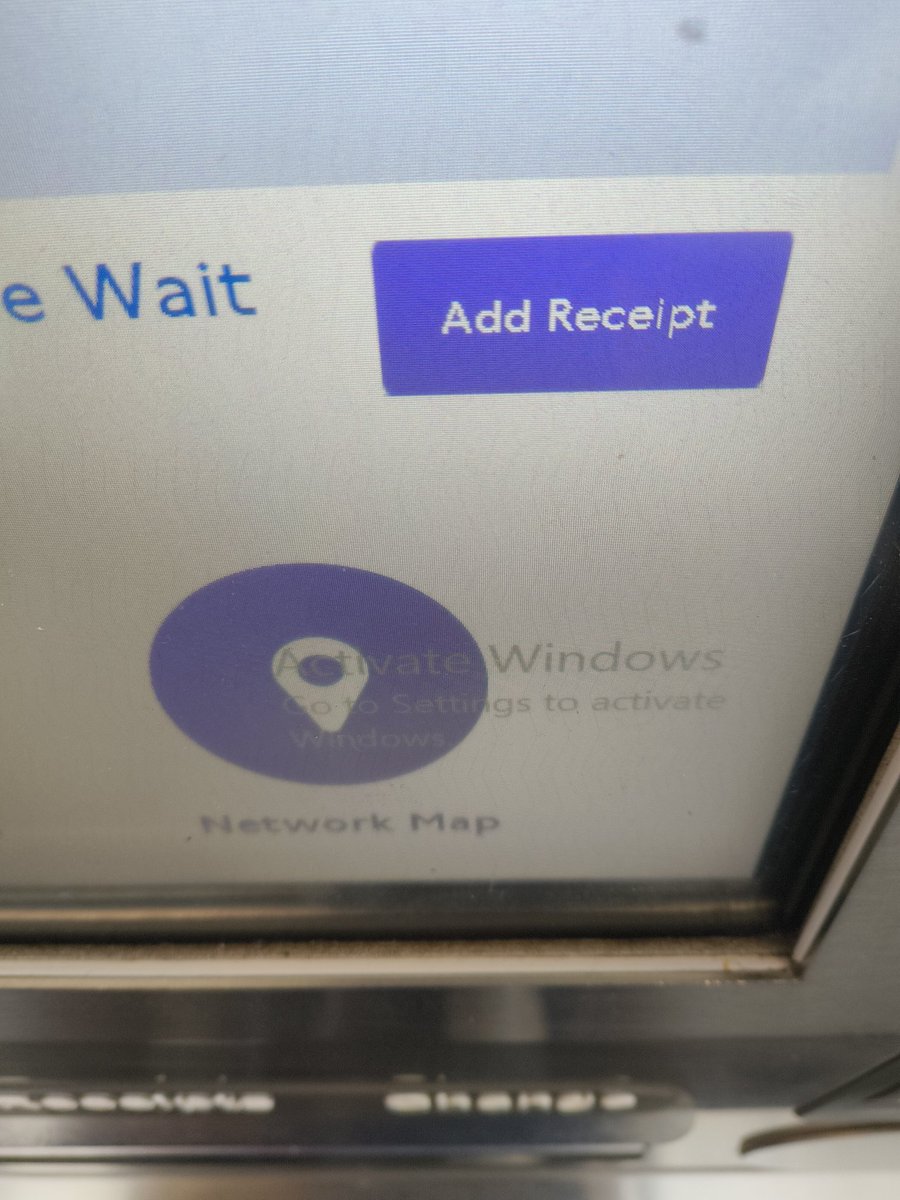 AlistairGammond's tweet image. I see you @TfL #activatewindows