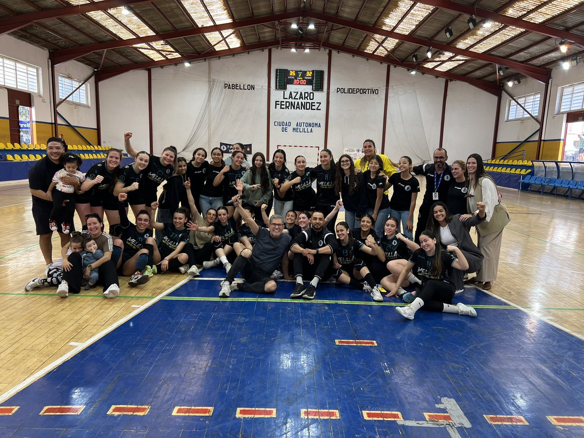 Cadena SER Melilla (@cadenasermel) on Twitter photo <a href="/TMaravilla/">Melilla Ciudad del Deporte, BM T-MARAVILLA</a> gana en casa en el último partido como local .
Las de Faisa Salmi fueron de menos a más y ya piensan en la temporada 25/26.
Enhorabuena equipo. <a href="/TMaravilla/">Melilla Ciudad del Deporte, BM T-MARAVILLA</a> gana en casa en el último partido como local .
Las de Faisa Salmi fueron de menos a más y ya piensan en la temporada 25/26.
Enhorabuena equipo.