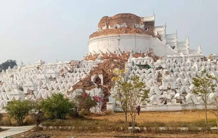 From this                              To this

Mya Thein Tan Pagoda, which was constructed in early 1800s, was hit by a magnitude 7.7 earthquake in Myanmar.  

#WhatsHappeningInMyanmar
#Sagaing #HelpMyanmarRecover
#MyanmarEarthquake