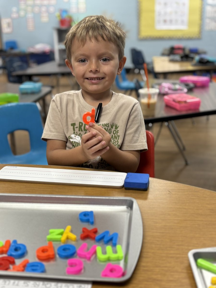 Sarah Van Brimmer tweet media