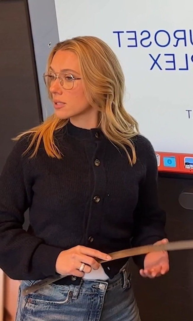 isthatmyjacket_'s tweet photo. wandanat teacher x teacher au when? https://t.co/bno3Qg4n4Z