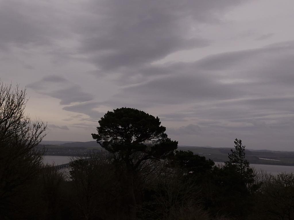 Ayoungrambler's tweet image. Sadly didnt see the #eclipes but did still take some pictures of the tay and fife #Scotland