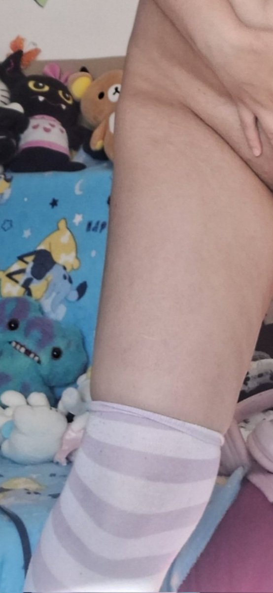Ruby_pinklit's tweet photo. Watching my butt perv https://t.co/B0ABZ28pZn