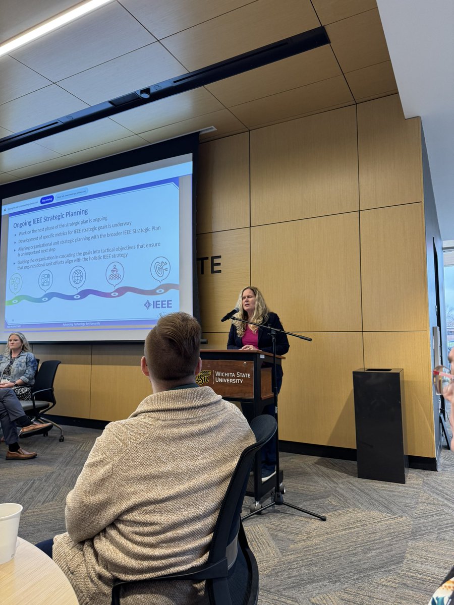 DonaldGDunn's tweet photo. IEEE R5 Section Congress and Student Competition. IEEE President and CEO Kathleen Kramer’s keynote. @ieeer5 https://t.co/riqLW7XVIM