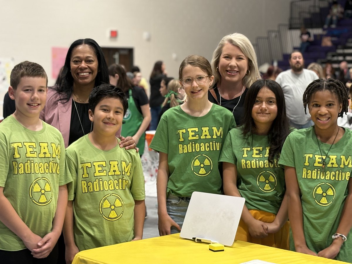 Susan Mitchell, MLS - Groves Elementary Library (@smitchellreads) on Twitter photo Come on down to Humble High School! Battle of the Books is kicking off. GO Radioactive Lemonade our GE team! 🍋 💙🐻📚 #thehumblelibrarian <a href="/HumbleISD_lib/">Humble ISD Libraries</a> <a href="/HumbleISD_GE/">Groves Elementary</a> Come on down to Humble High School! Battle of the Books is kicking off. GO Radioactive Lemonade our GE team! 🍋 💙🐻📚 #thehumblelibrarian <a href="/HumbleISD_lib/">Humble ISD Libraries</a> <a href="/HumbleISD_GE/">Groves Elementary</a>
