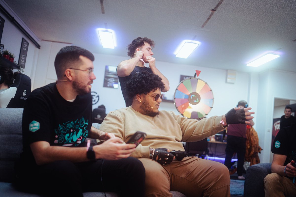 TOUS LES DONS COMPTENT DOUBLE JUSQU’À 16H, C’EST LE MOMENT OÙ JAMAIS DE FAIRE DES DONS SUR LES LIVES DES STREAMERS 🔥

Twitch.tv/streamagainstm… 💚

ON VA CHERCHER LES 100K 🫡

#SAM2025