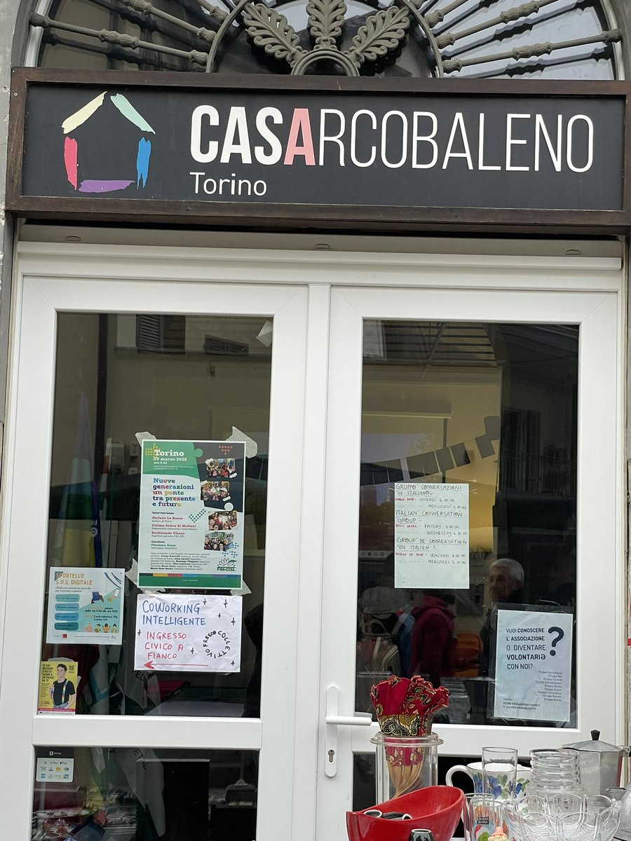 Oggi la #FIM CISL consegna 🚚 agli amici del Doposcuola di PortaPalazzo CasArcobaleno 🌈di Torino, i proventi della vendita del calendario solidale FIM 2025 
#Uliano: per una società migliore costruire ponti non muri fim-cisl.it/2025/03/29/met…