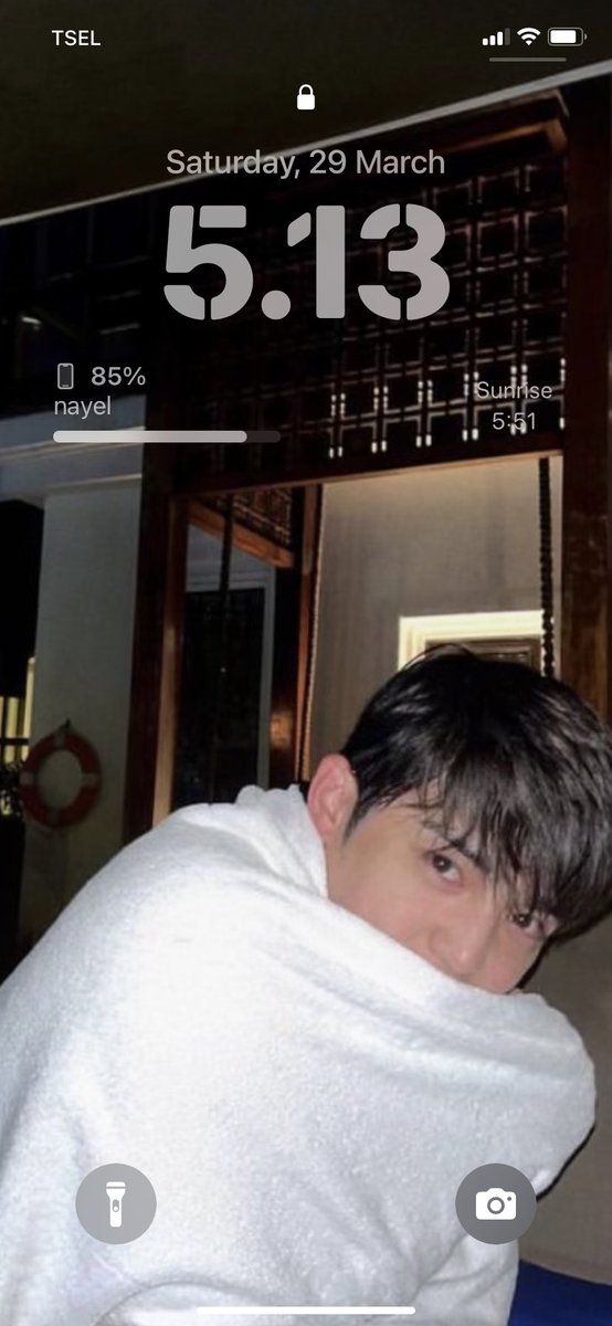 lanyours_'s tweet photo. @caratstalk si gantengggg https://t.co/BktzRKFeMl