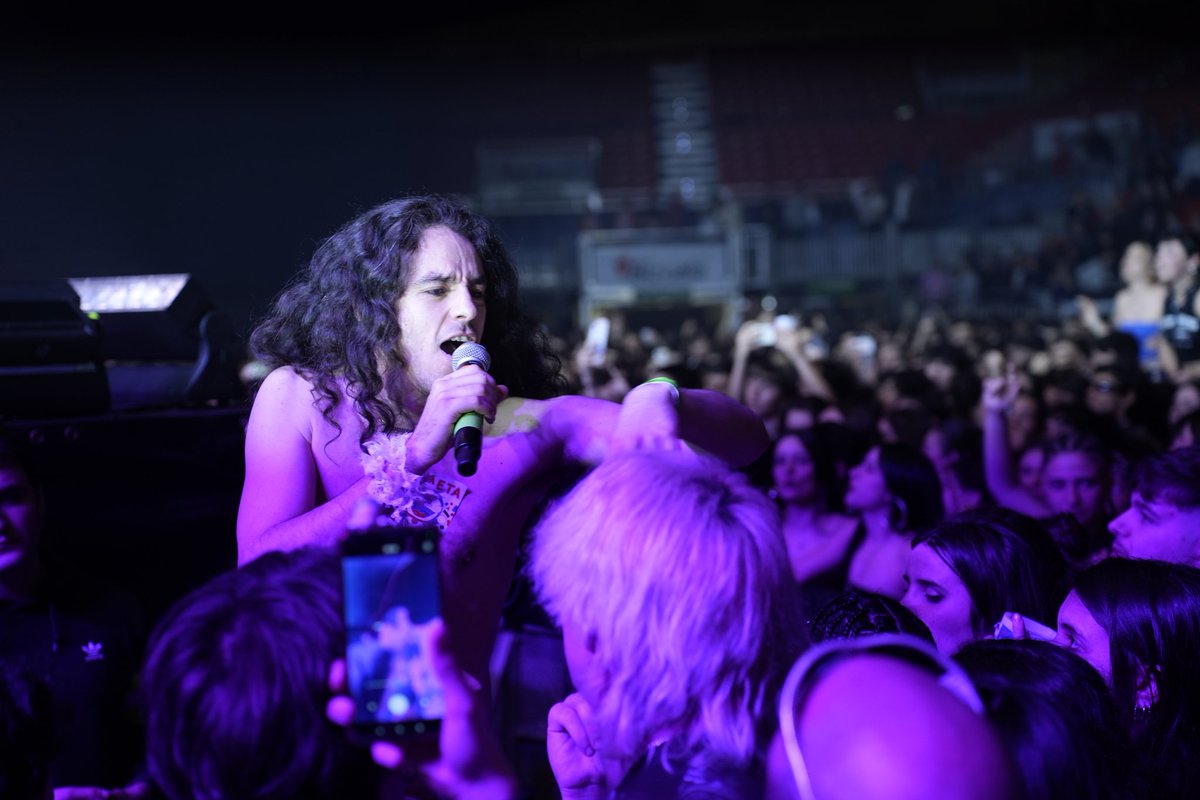 Último concierto de <a href="/ChillMafiaRec/">Chill Mafia Records🚬</a> en el BEC. 

"Agur Xiberua
Bazter güzietako xokhorik eijerrana
Agur sorlekhia
Zuri ditit ene ametsik goxuenak"