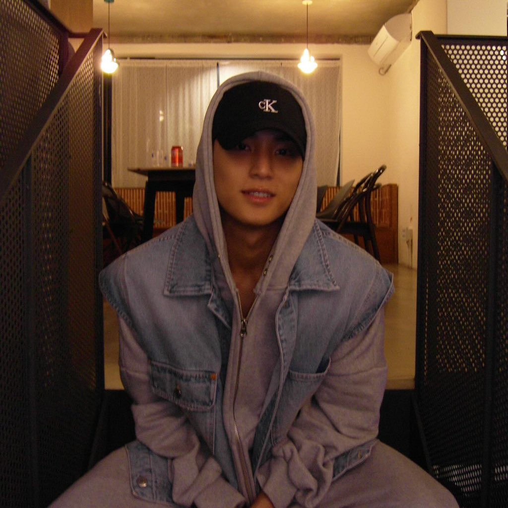 gyumineries's tweet image. arsip foto yg di aplot ketika....

aku ultah.                                    dia ultah.