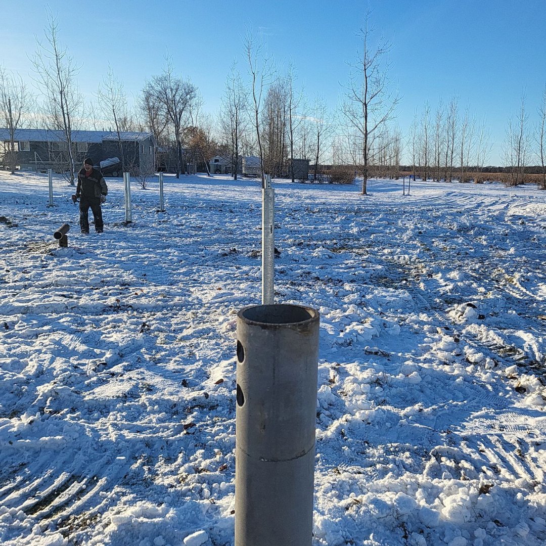 Snow will be gone soon, but are you ahead on your project? Don't let the changing seasons catch you off guard. Contact us to ensure your construction is on track and ready to bloom with the spring! 🌷🛠️ #SpringAhead #ConstructionReady #StayOnTrack