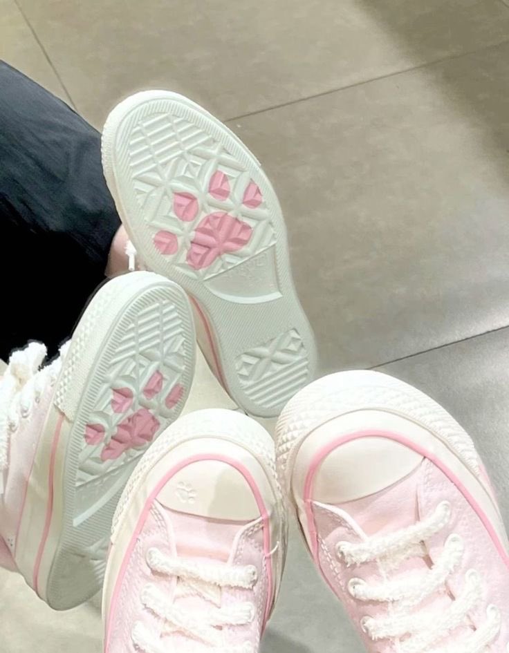 bittyblight's tweet image. ˑ . 𖥔 . ݁₊ ⊹ . ݁ 🎀
         𓎢𓎟𓎡 🐾 just the littlest girl ◞
♡ just the smallest little kitty .ᐟ
‿‿‿‿‿‿‿‿‿‿‿‿