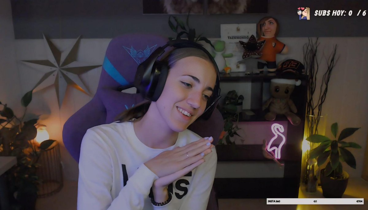 Dicen que las primeras son las mejores, porque tienen la magia de lo desconocido, la emoción de lo inesperado y el encanto de lo irrepetible. Con el tiempo, tal vez lleguen otras streamers, pero ninguna podrá borrar la huella de la primera de la tuya Tania ❤️‍🩹❤️‍🩹