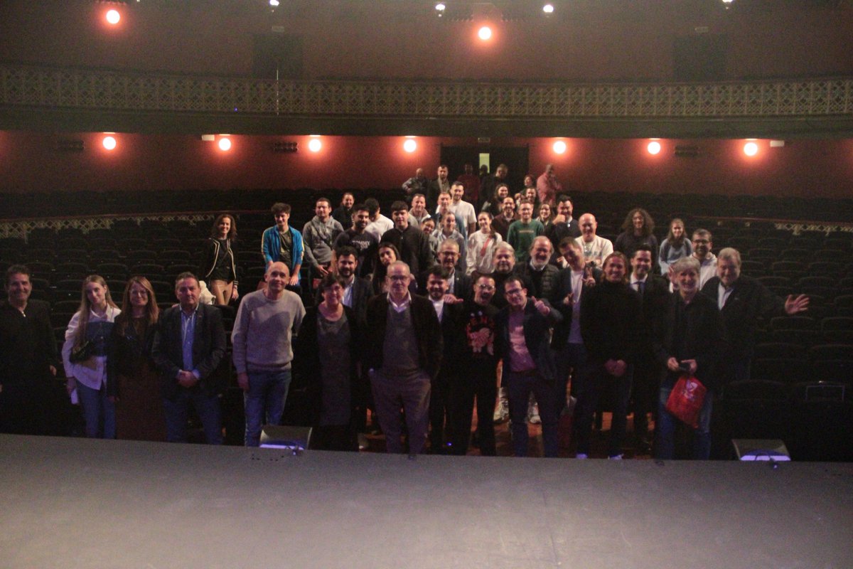 Juan Pedro Martínez (@juanpedromtnez) on Twitter photo Las redes sociales tienen un gran impacto en el bienestar psicológico. #CongresoSaludMentalFFRM con
@pedrobenito9
<a href="/miguelangmendez/">Miguel Angel Méndez</a>
<a href="/ffrm_es/">FFRM</a>
@antoniogomez008
@lolafernandezochoa
#GlòriaBalagué,
<a href="/UMU/">Universidad Murcia</a>
Aurelio Olmedilla
Pilar Martín
@victor_psicolog
<a href="/COPsicologia/">Colegio Psicología Murcia</a>
y muchos + Las redes sociales tienen un gran impacto en el bienestar psicológico. #CongresoSaludMentalFFRM con
@pedrobenito9
<a href="/miguelangmendez/">Miguel Angel Méndez</a>
<a href="/ffrm_es/">FFRM</a>
@antoniogomez008
@lolafernandezochoa
#GlòriaBalagué,
<a href="/UMU/">Universidad Murcia</a>
Aurelio Olmedilla
Pilar Martín
@victor_psicolog
<a href="/COPsicologia/">Colegio Psicología Murcia</a>
y muchos +